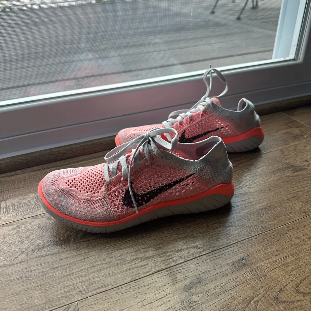 Nike Women's Coral and Gray Athletic Shoes - Picture 4 of 6